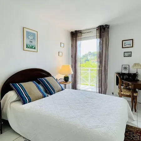 Apartament - 3 Pieces Avec Terrasses Et Parking A 300m De La - Fr-1-433-53 Arcachon