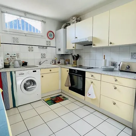 - 3 Pieces Avec Terrasses Et Parking A 300m De La - Fr-1-433-53 Аркашон