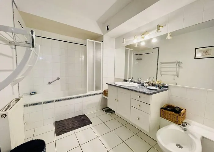 Апартаменти - 3 Pieces Avec Terrasses Et Parking A 300m De La - Fr-1-433-53 Аркашон